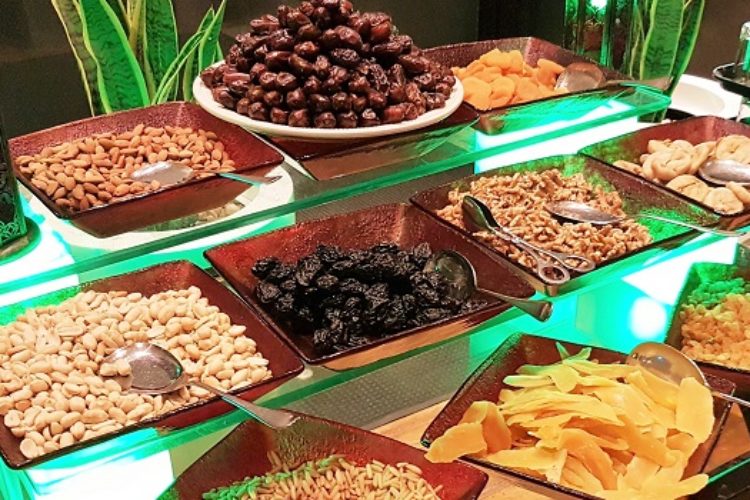 Exceptional Iftar buffet at Mercure Dubai