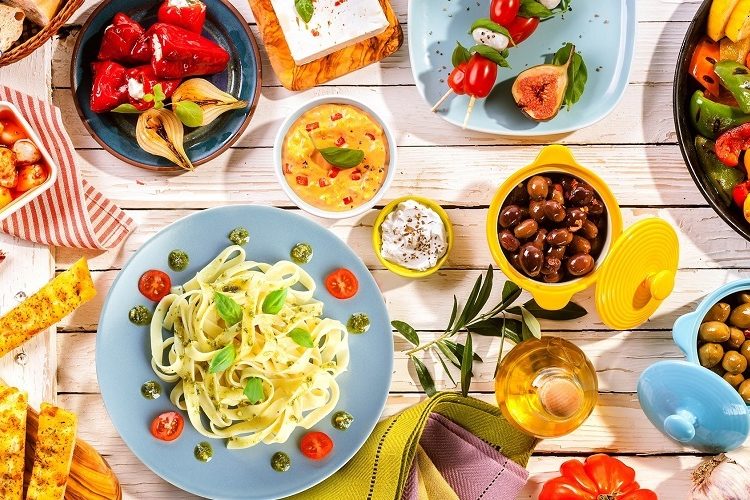 Sabella’s Mediterranean Brunch delights Fridays!