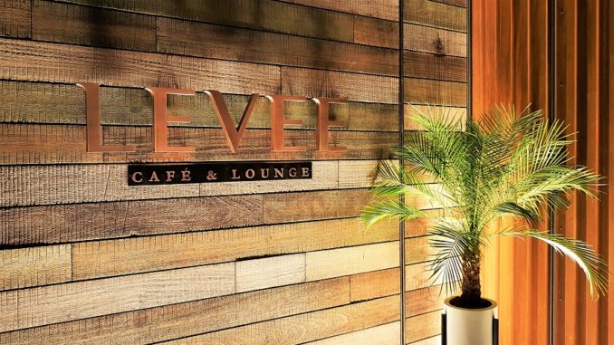 Levee Café and Lounge - La Mer
